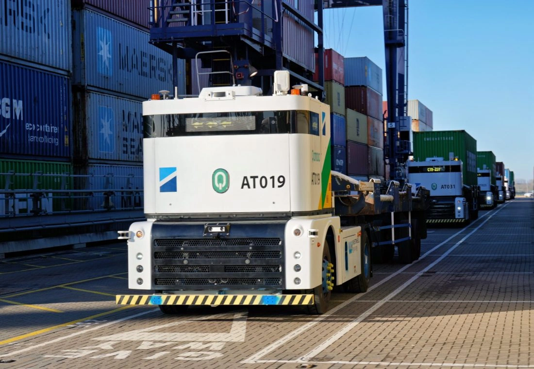 Port of Felixstowe Expands Autonomous Truck Fleet to 100 Units